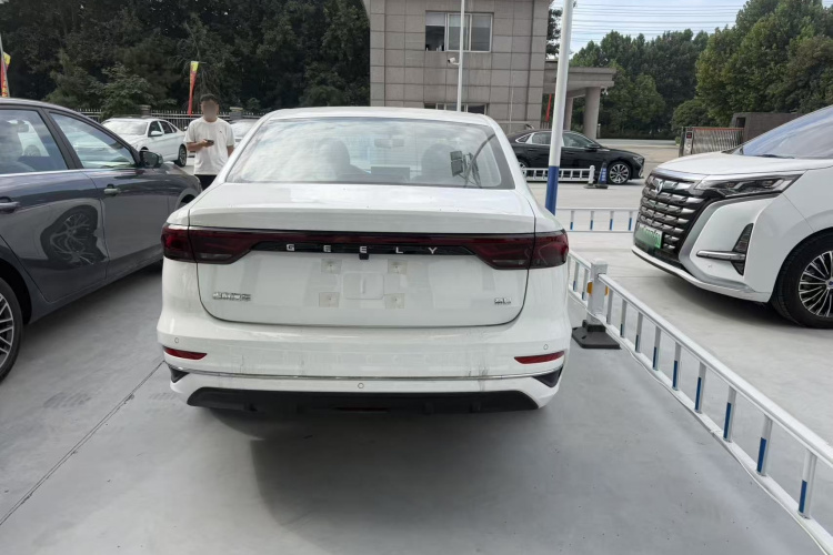 GEELY Emgrand 2025 car image #6