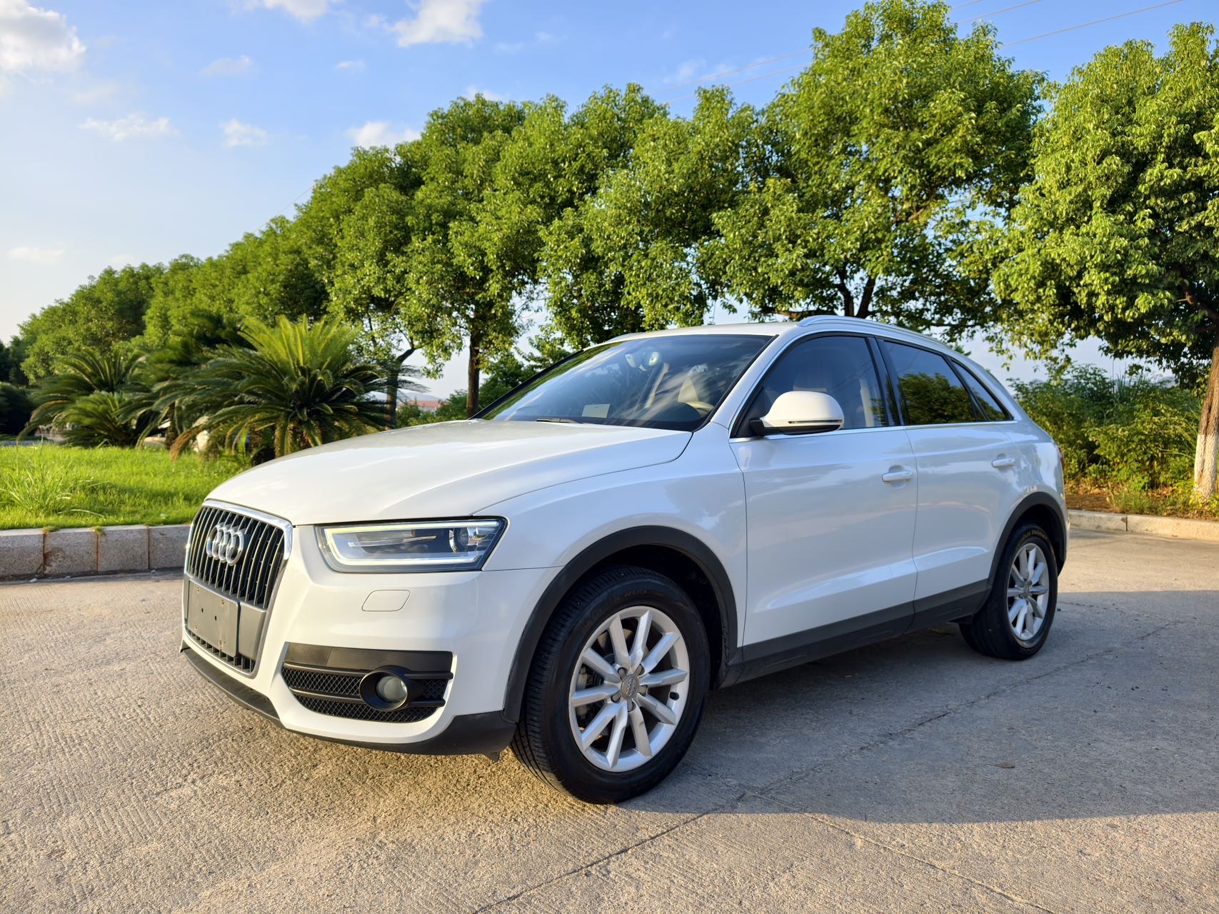 Audi Q3 2015 Audi Q3 2015 car image
