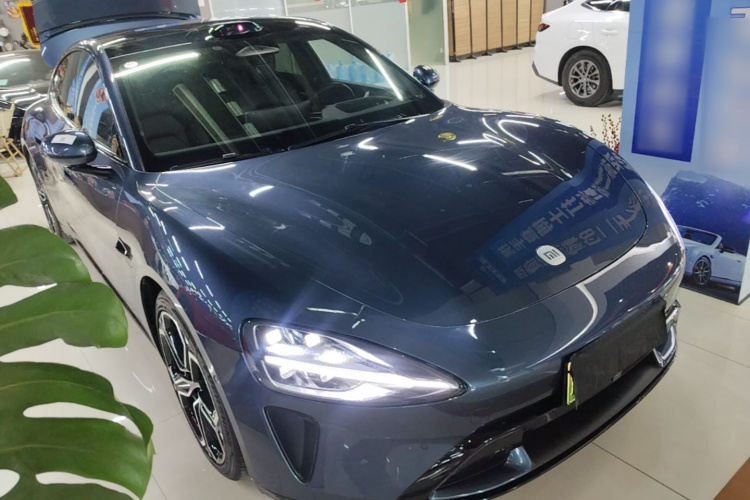 MI SU7 2024 image de voiture #4