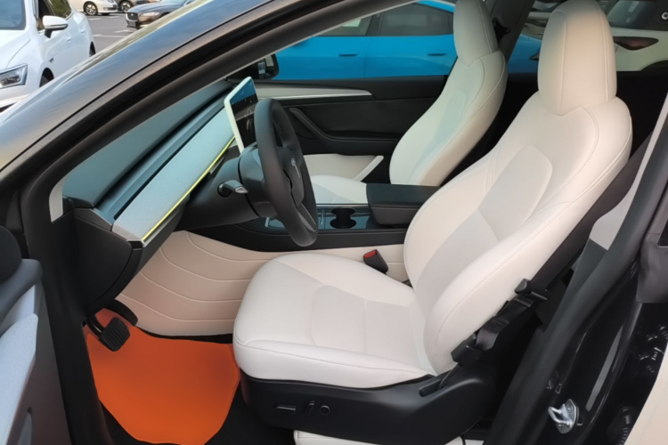 Tesla Model Y 2024 #15 Tesla Model Y 2024 car image #15