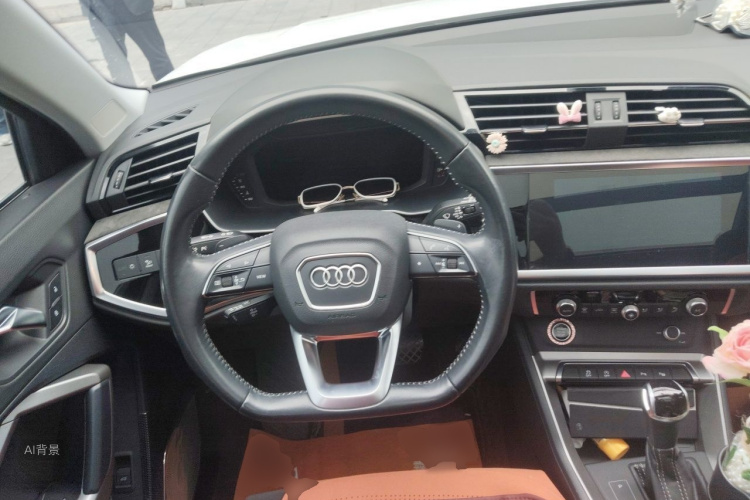 Audi Q3 2021 #12 Audi Q3 2021 car image #12