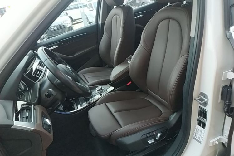BMW X1 2022 car image #15