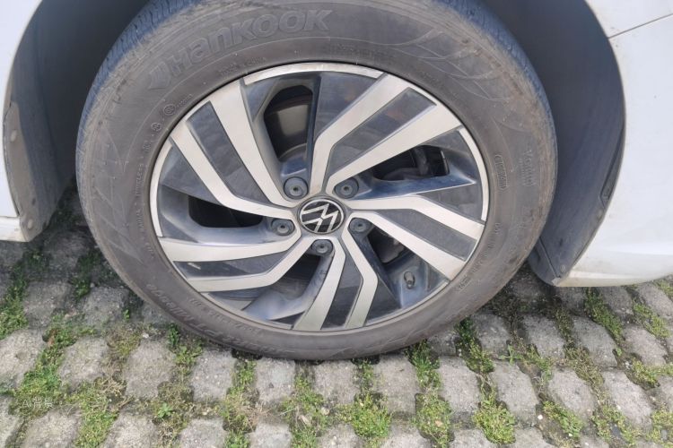 Volkswagen Bora 2023 car image #9