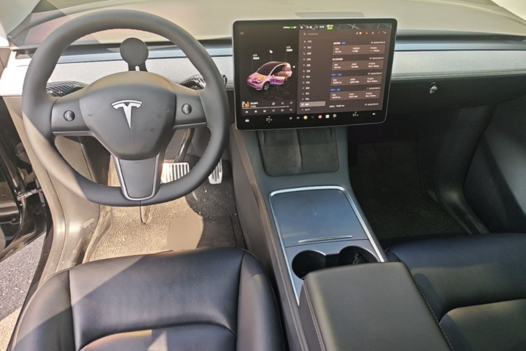 Tesla Model Y 2022 #10 Tesla Model Y 2022 car image #10