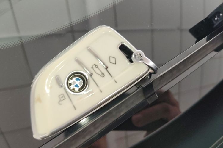 BMW 3 Series 2021 #9 BMW 3 Series 2021 car image #9