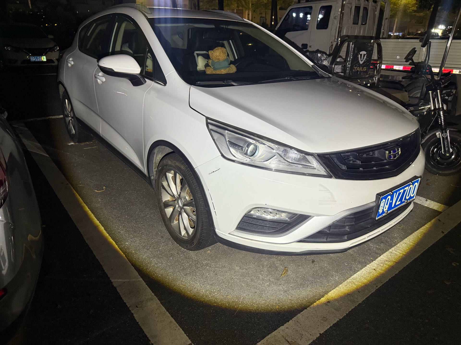 GEELY Emgrand GS 2018 immagine di auto #3