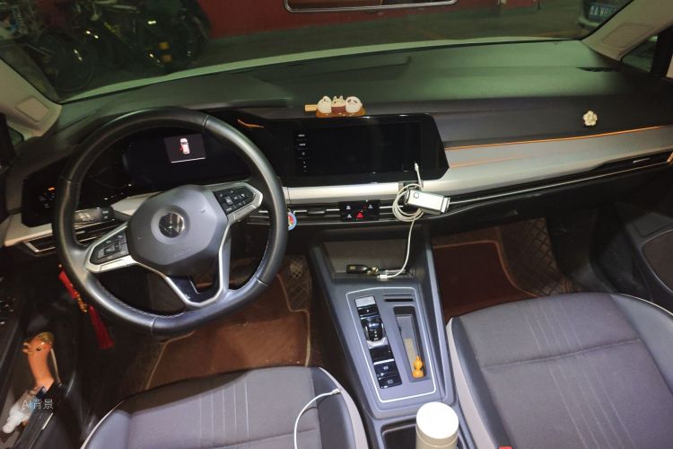 Volkswagen Golf 2021 imagem de carro #11