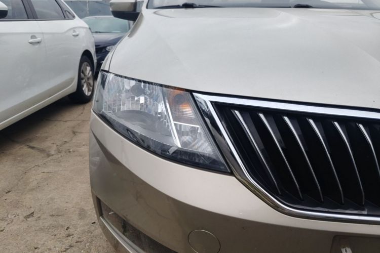 Skoda Rapid 2018 #8 Skoda Rapid 2018 image de voiture #8