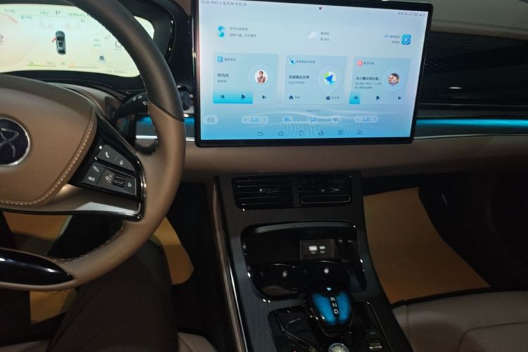BYD Han 2022 car image #13