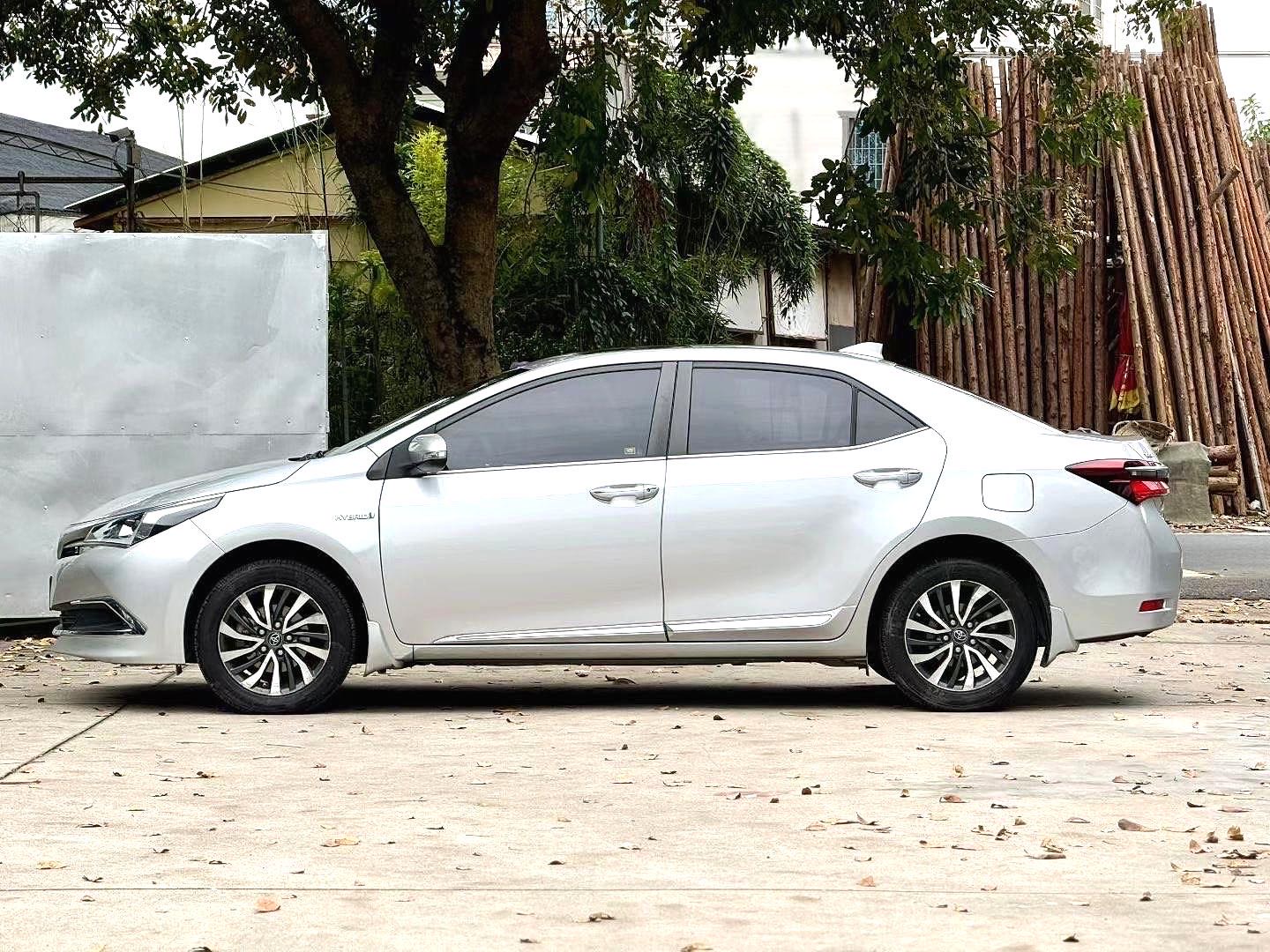Toyota Corolla 2017 #6 Toyota Corolla 2017 car image #6