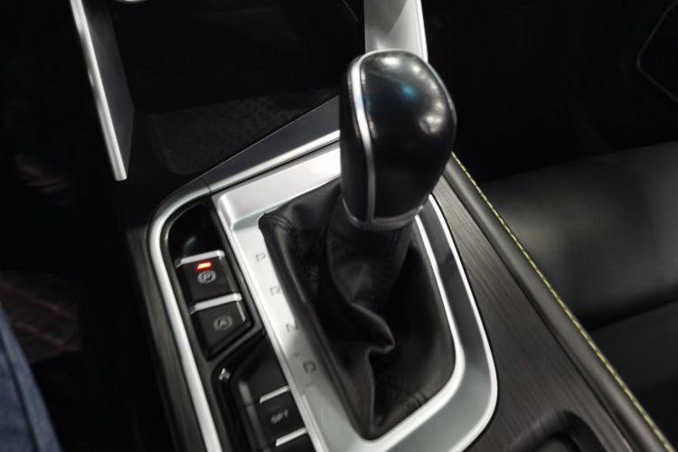 GEELY Binray 2021 immagine di auto #18