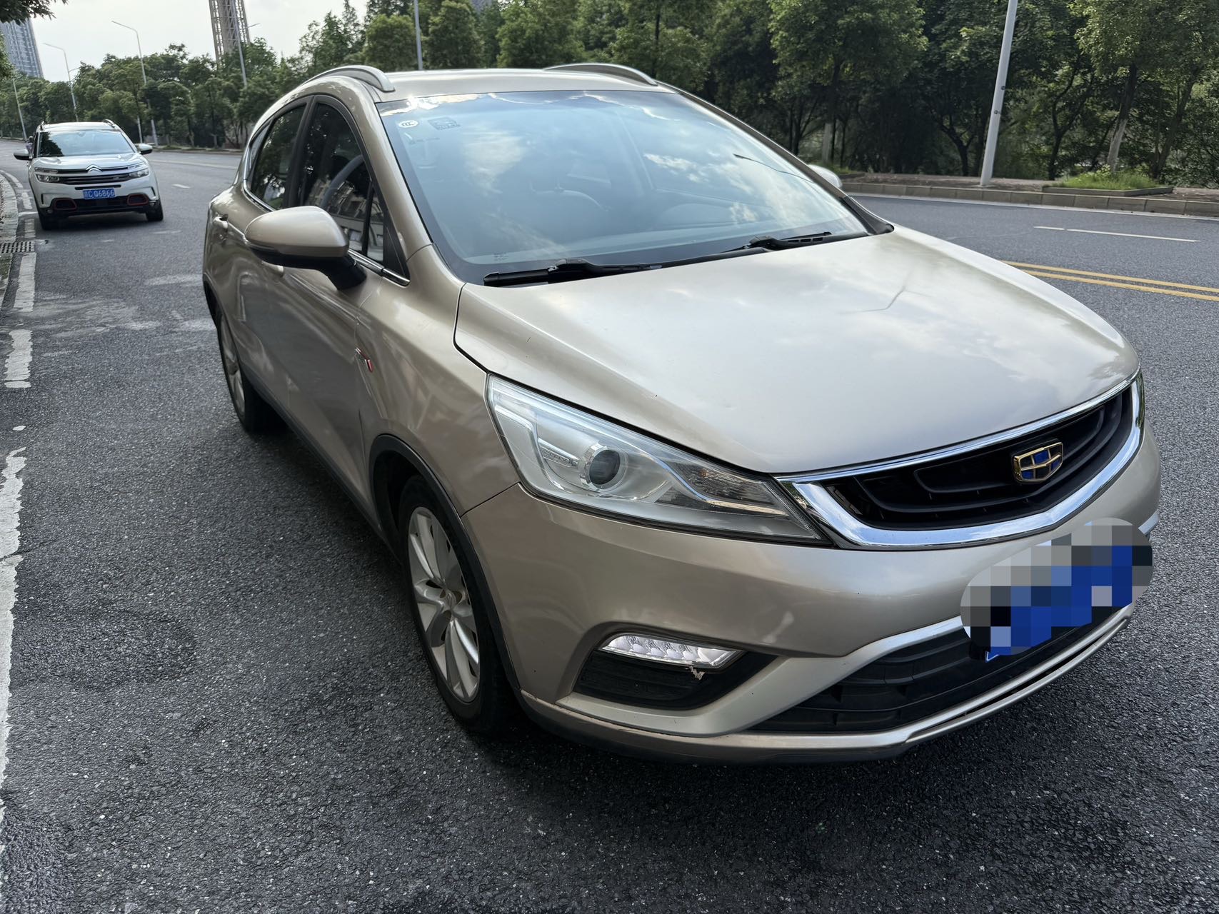 GEELY Emgrand GS 2018 car image #7