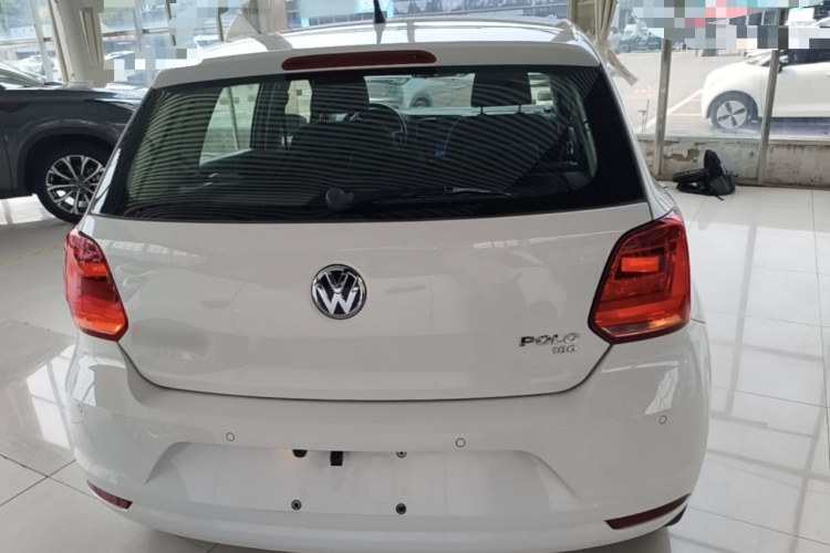 Volkswagen Polo 2017 car image #6