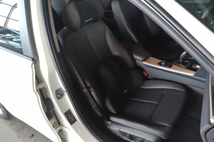 BMW 3 Series 2014 car image #26