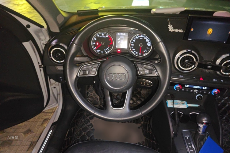 Audi A3 2018 car image #12