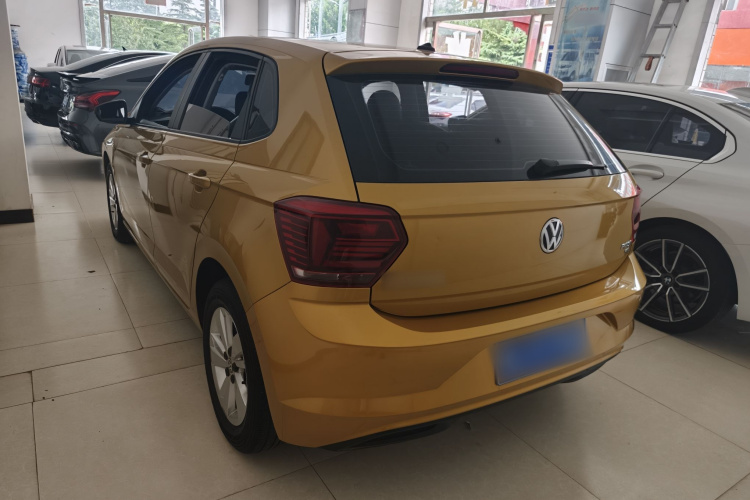 Volkswagen Polo 2019 car image #4