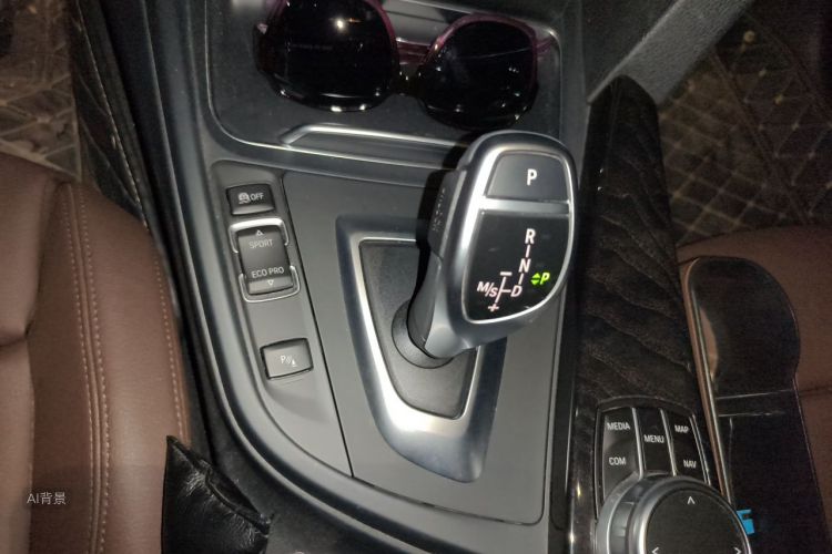 BMW 3 Series 2019 #16 BMW 3 Series 2019 car image #16