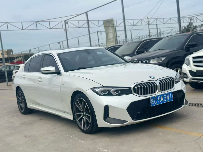 BMW 3 Series 2023 #3 BMW 3 Series 2023 immagine di auto #3