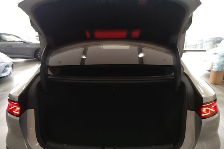 BYD Han 2025 car image #21