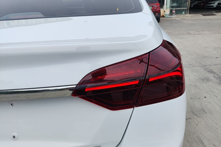 GEELY Emgrand 2020 #8 GEELY Emgrand 2020 immagine di auto #8