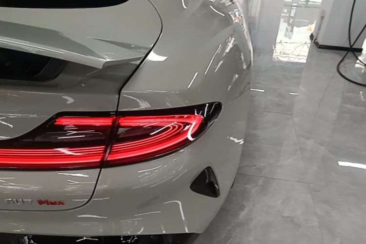 MI SU7 2024 car image #8