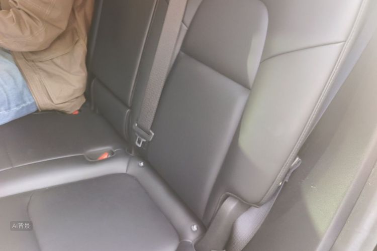 Tesla Model Y 2022 car image #19