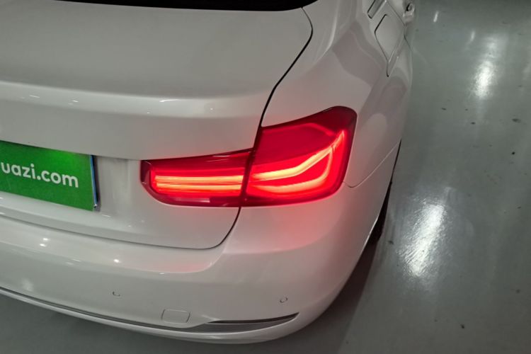 BMW 3 Series 2018 #8 BMW 3 Series 2018 image de voiture #8