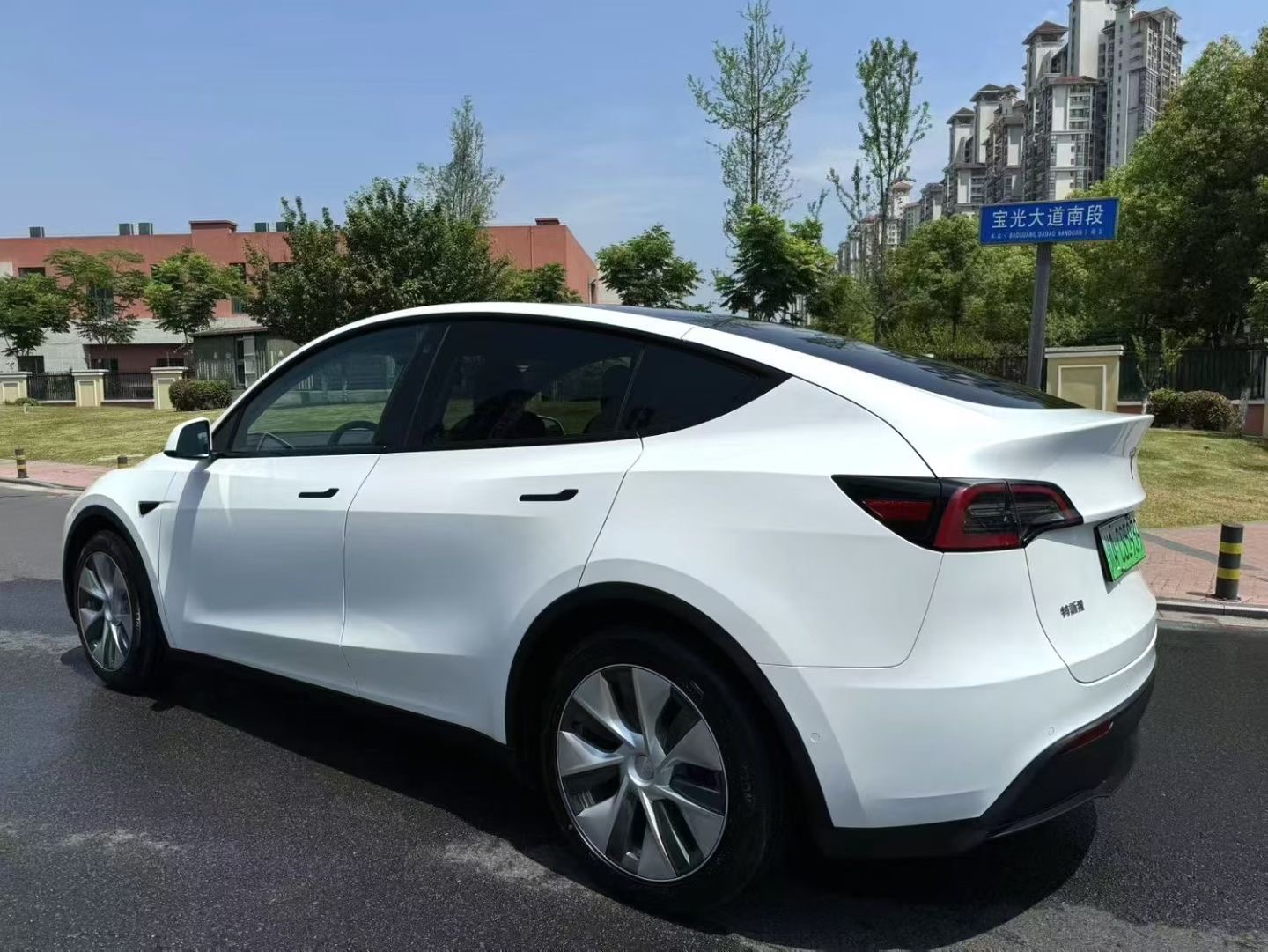 Tesla Model Y 2021 #6 Tesla Model Y 2021 immagine di auto #6
