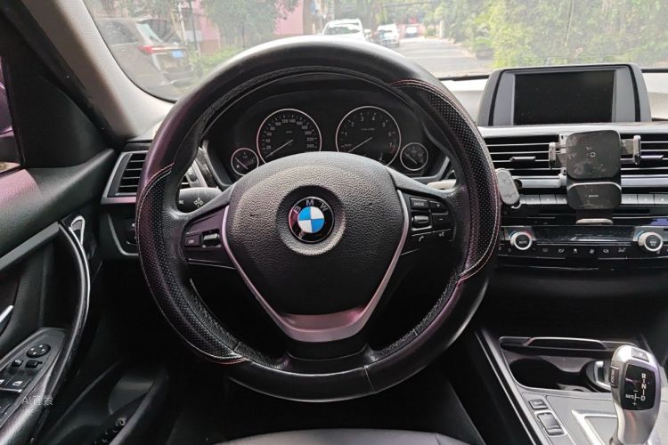 BMW 3 Series 2017 #12 BMW 3 Series 2017 car image #12