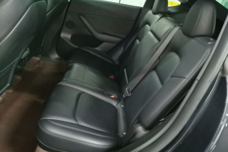Tesla Model Y 2024 car image #17