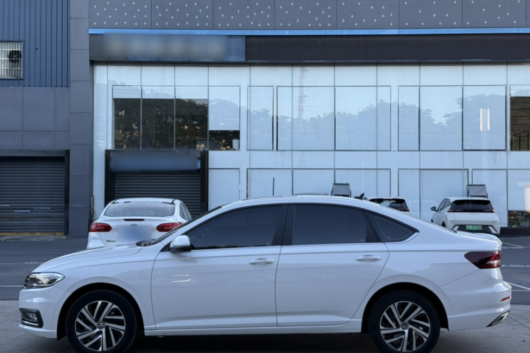 Volkswagen Lavida 2022 car image #9