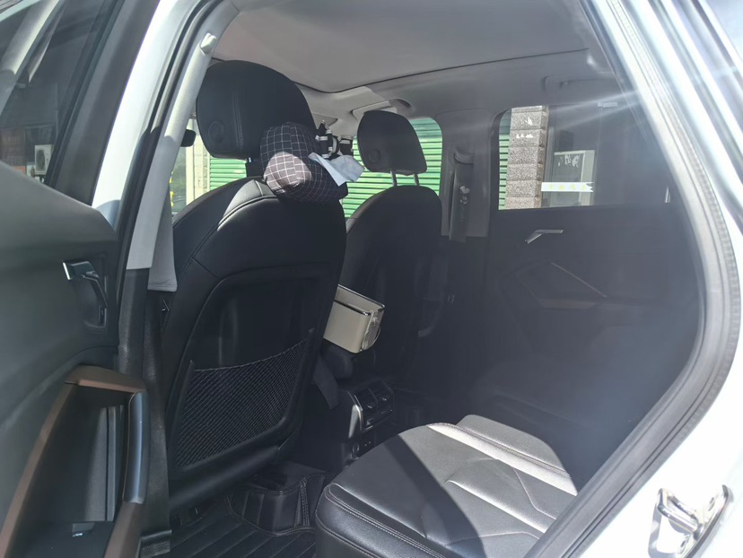Audi Q3 2021 car image #4