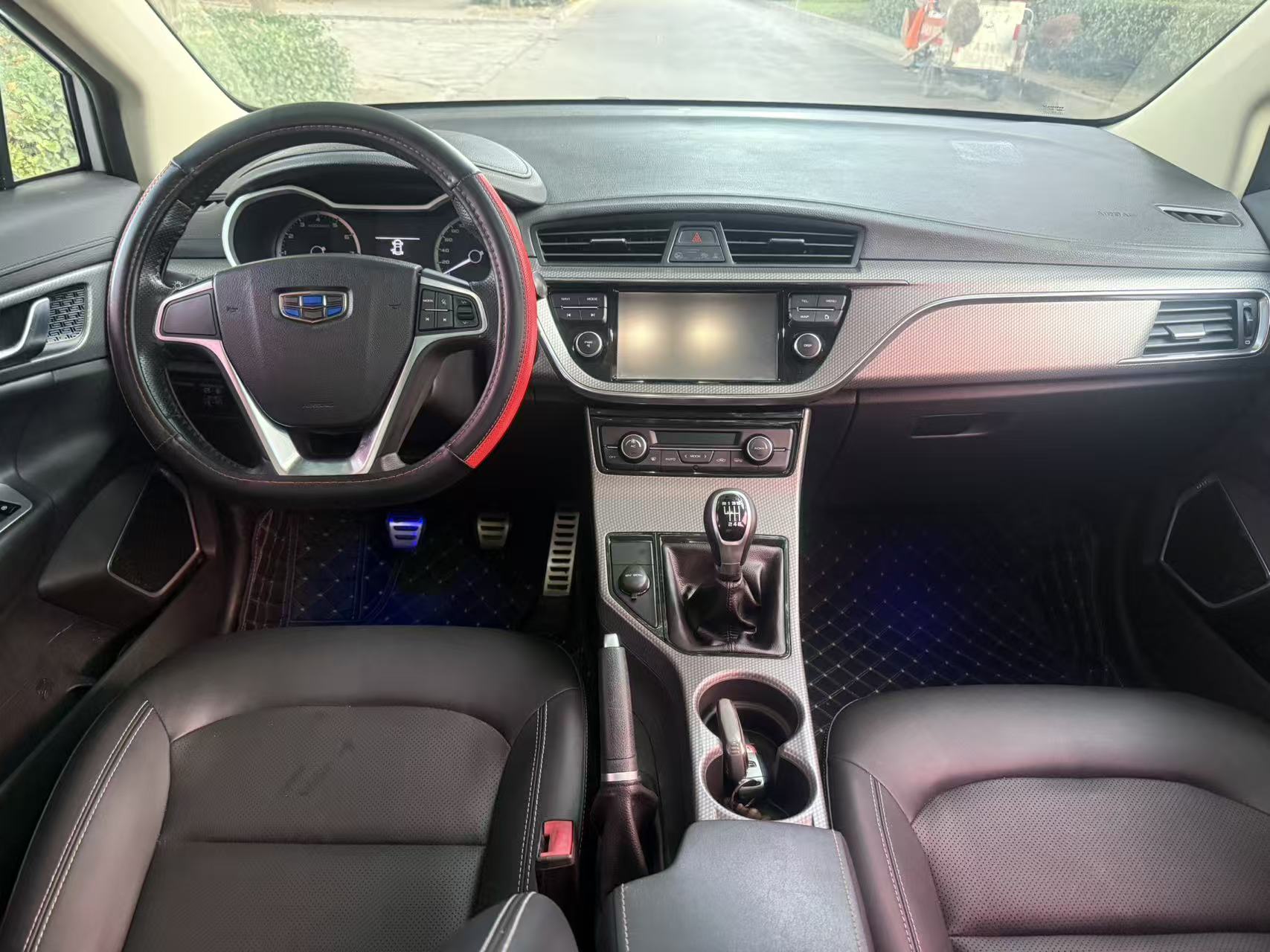 GEELY Emgrand GS 2017 #5 GEELY Emgrand GS 2017 immagine di auto #5