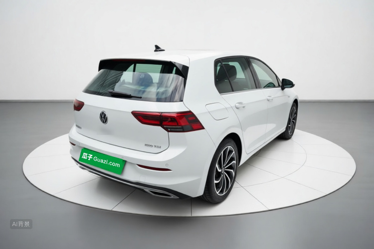 Volkswagen Golf 2022 immagine di auto #7