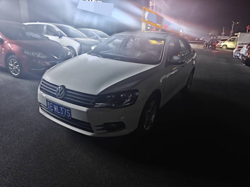 Volkswagen Bora 2015 Volkswagen Bora 2015 صورة سيارة