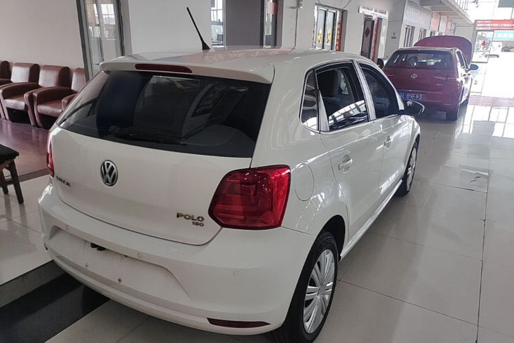 Volkswagen Polo 2018 car image #7