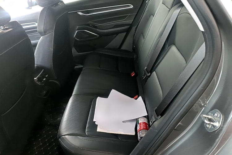 GEELY Emgrand 2022 car image #17