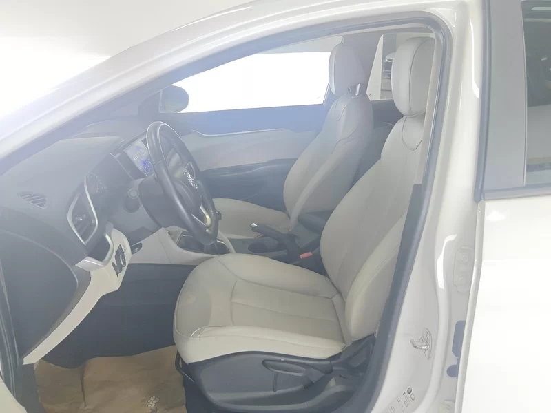 2018 #11 2018 car image #11