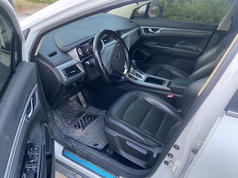 GEELY Emgrand GS 2018 car image #2