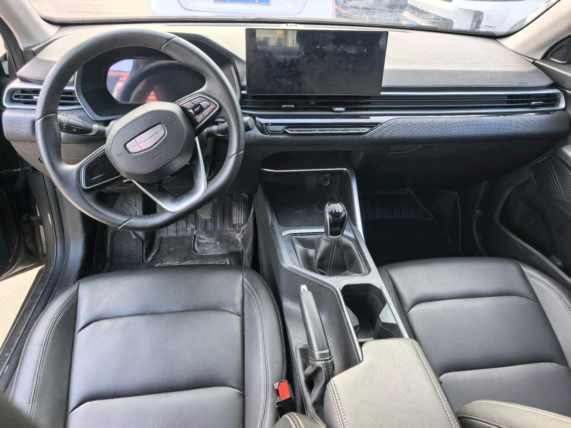 GEELY Emgrand 2024 image de voiture #3
