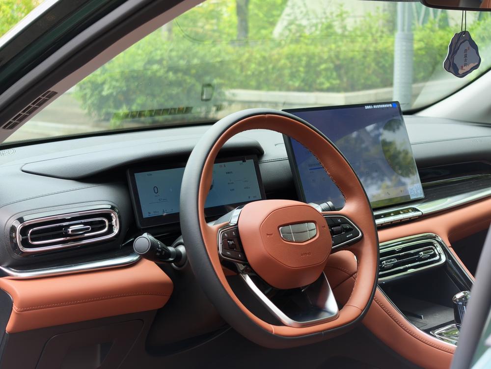 GEELY Emgrand 2026 car image #22