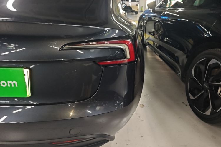 Tesla Model 3 2024 car image #8