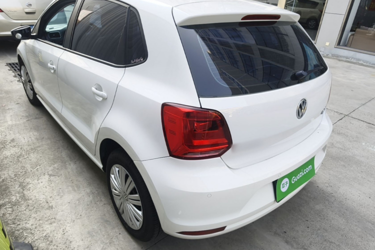 Volkswagen Polo 2019 car image #5