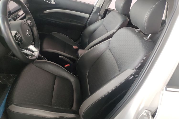 起亚 奕跑 2018 汽车图片 #19