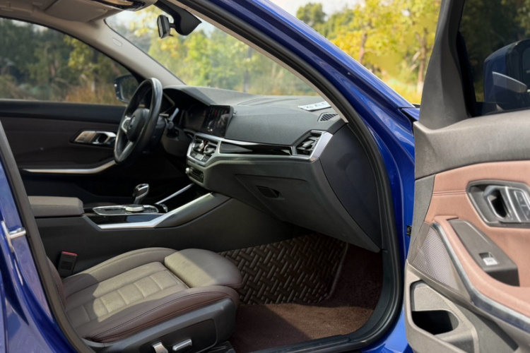 BMW 3 Series 2020 #23 BMW 3 Series 2020 immagine di auto #23