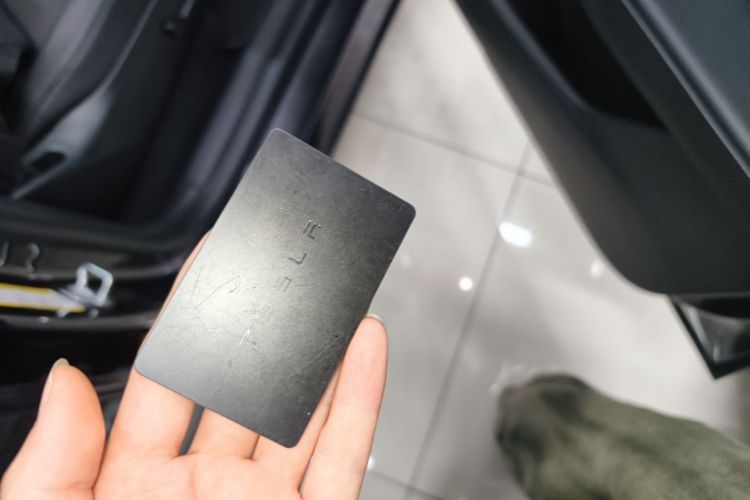 Tesla Model Y 2024 car image #9