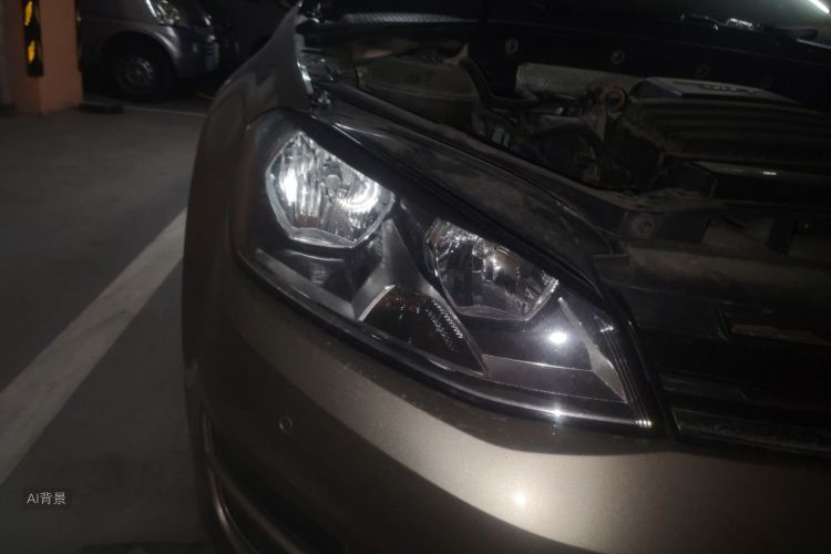 Volkswagen Golf 2018 car image #8