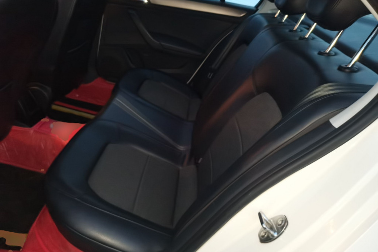 Volkswagen Santana 2016 صورة سيارة #17