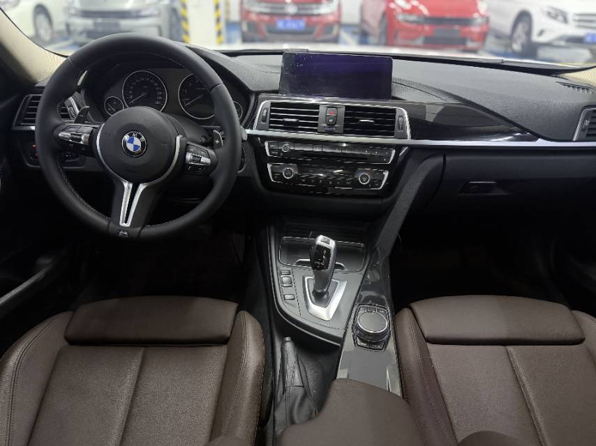 BMW 3 Series 2018 #8 BMW 3 Series 2018 car image #8
