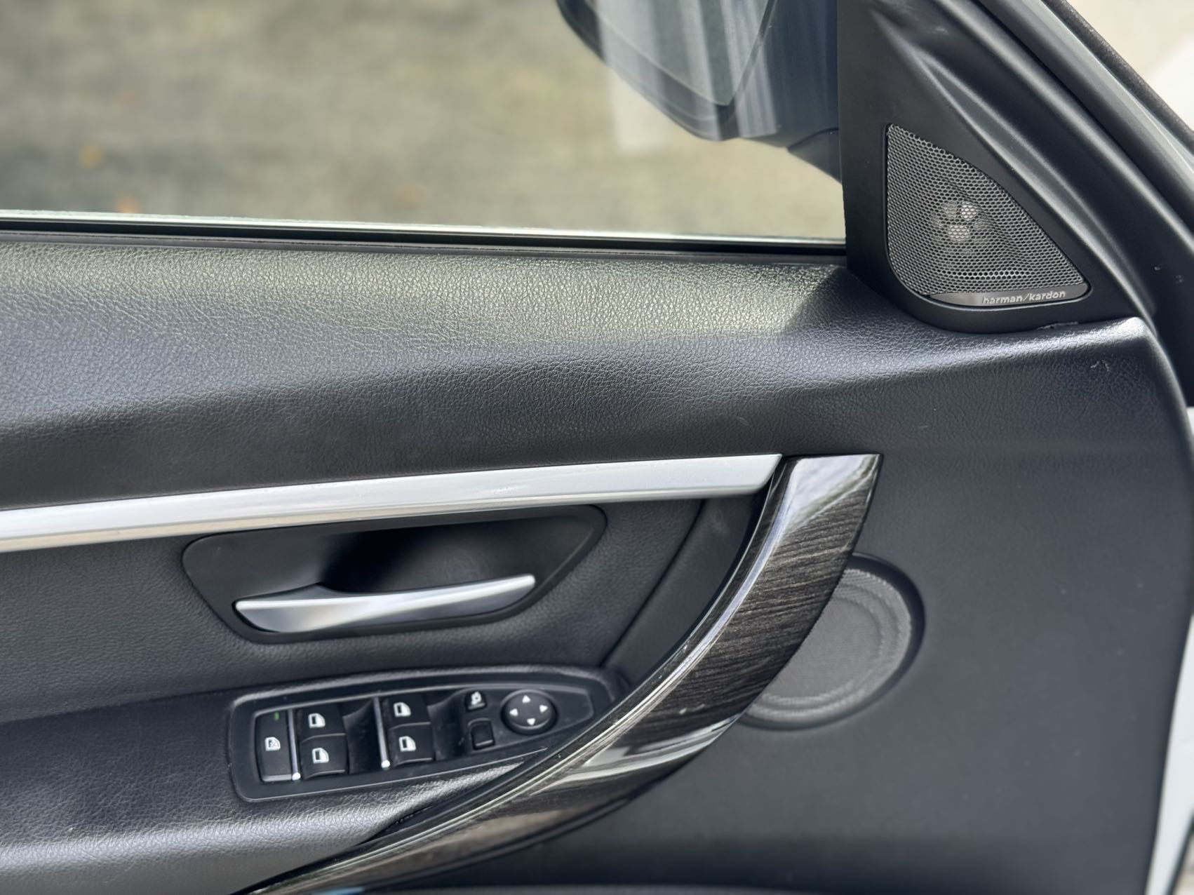 BMW 3 Series 2018 car image #4